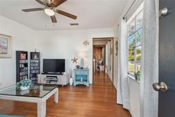 Picture of 5570 4Th Avenue N, St Petersburg, FL 33710