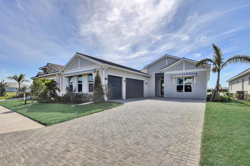 Picture of 17920 Palmiste Drive, Bradenton FL 34202