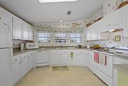 Picture of 2100 Kings Highway Unit 100, Port Charlotte, FL 33980
