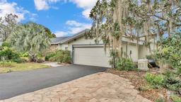 Picture of 48 Nottingham Way, Haines City, FL 33844