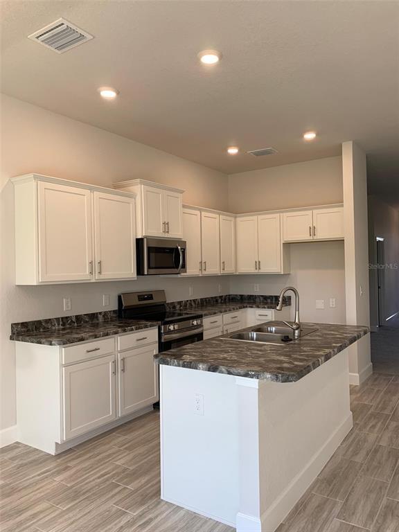 Picture of 320 W Rexford Drive, Beverly Hills FL 34465