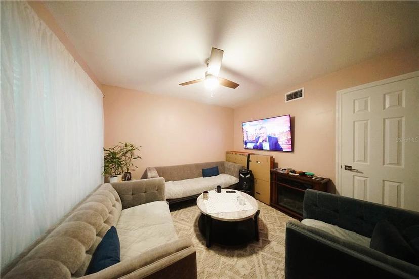 Picture of 1330 70Th Street N, St Petersburg FL 33710