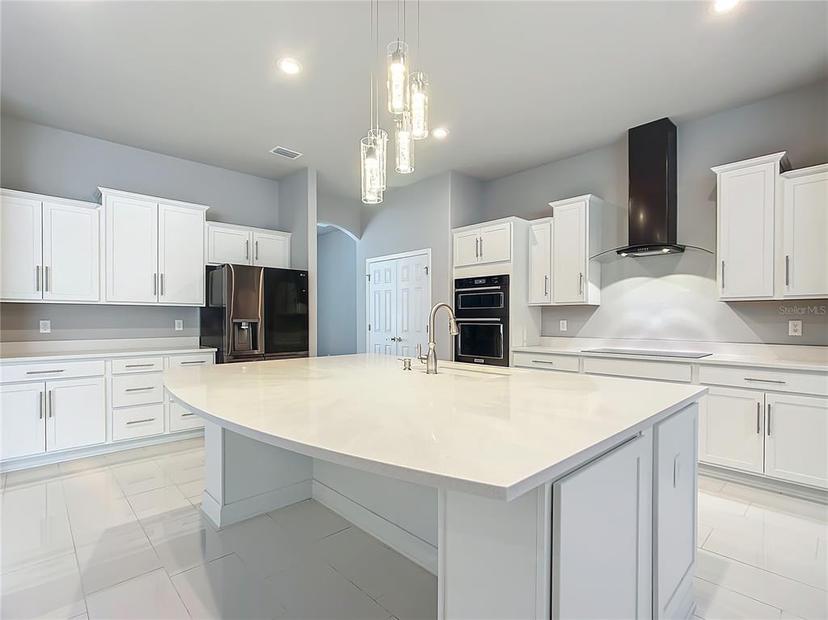 Picture of 2897 W Mustang Boulevard, Beverly Hills FL 34465