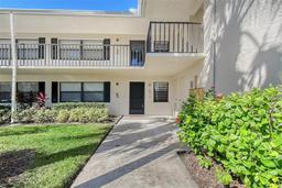 Picture of 7130 Fairway Bend Lane Unit 193, Sarasota, FL 34243