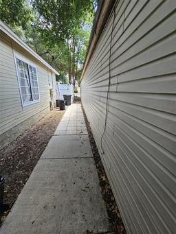 Picture of 513 Harvard Place, Apopka, FL 32703