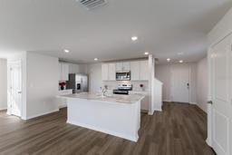 Picture of 5846 Silver Moonlight Drive, Palmetto, FL 34221