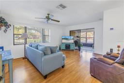 Picture of 2530 Oakleaf Lane Unit 31A, Clearwater, FL 33763
