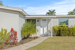 Picture of 509 Florida Circle S, Apollo Beach, FL 33572
