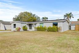 Picture of 509 Florida Circle S, Apollo Beach, FL 33572