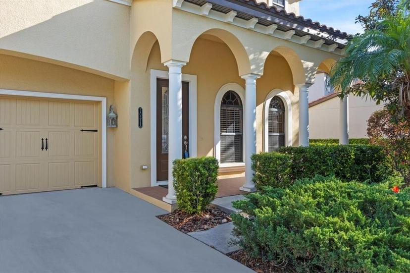 Picture of 20314 Chestnut Grove Drive, Tampa FL 33647
