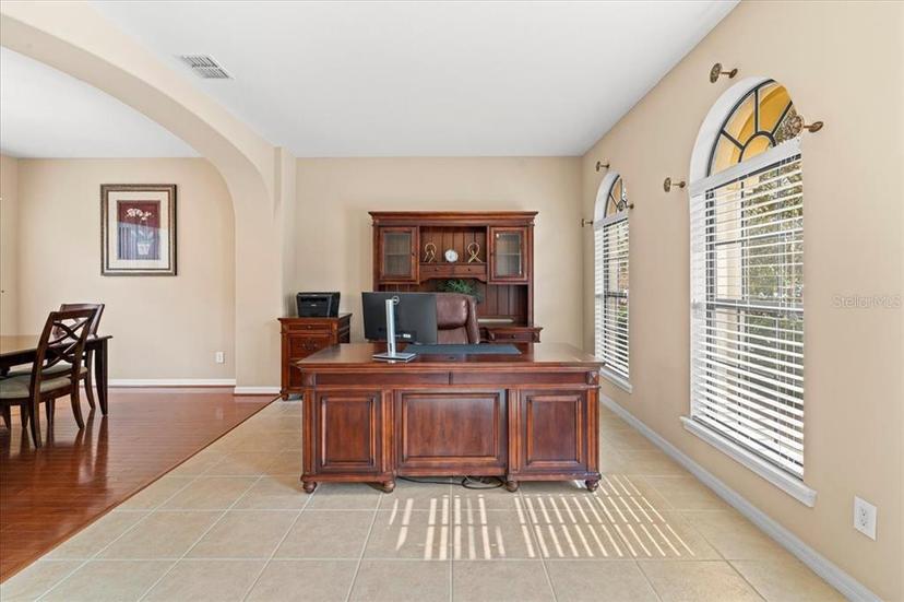 Picture of 20314 Chestnut Grove Drive, Tampa FL 33647