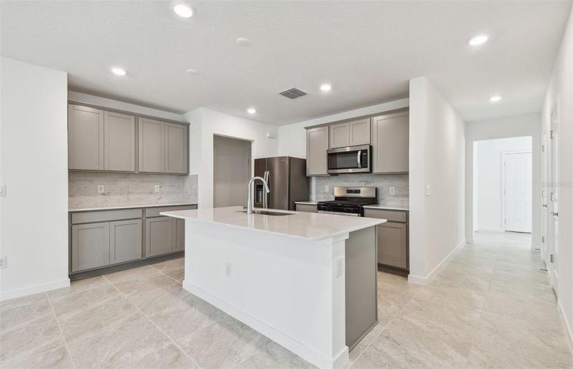 Picture of 6233 Golden Beach Drive, Apollo Beach FL 33572