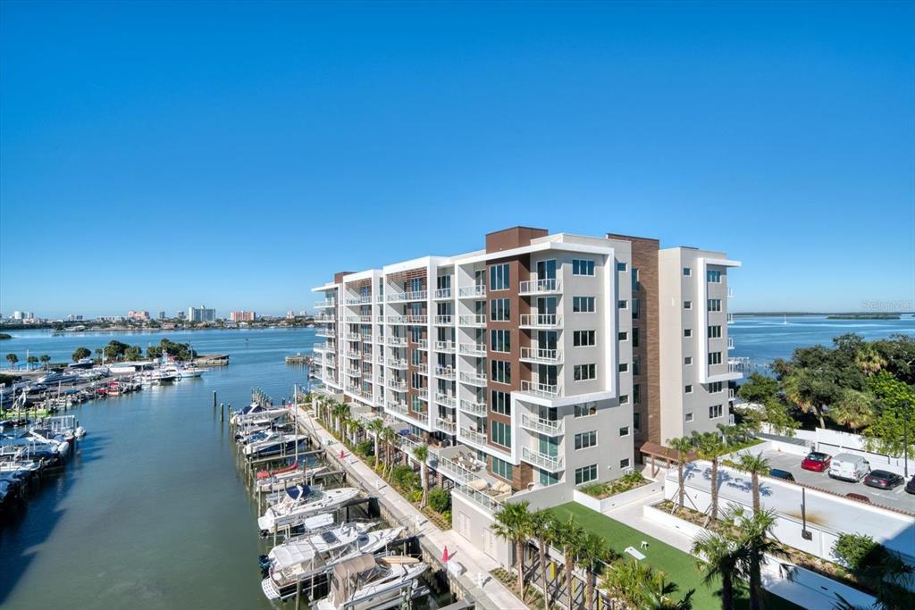 Picture of 920 N Osceola Avenue Unit 702, Clearwater, FL 33755