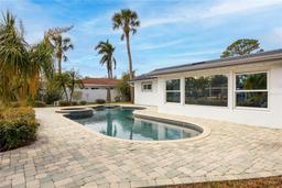 Picture of 5321 Dover Street Ne, St Petersburg, FL 33703