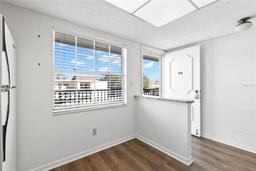 Picture of 831 Maple Court Unit 303, Dunedin, FL 34698