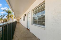 Picture of 831 Maple Court Unit 303, Dunedin, FL 34698
