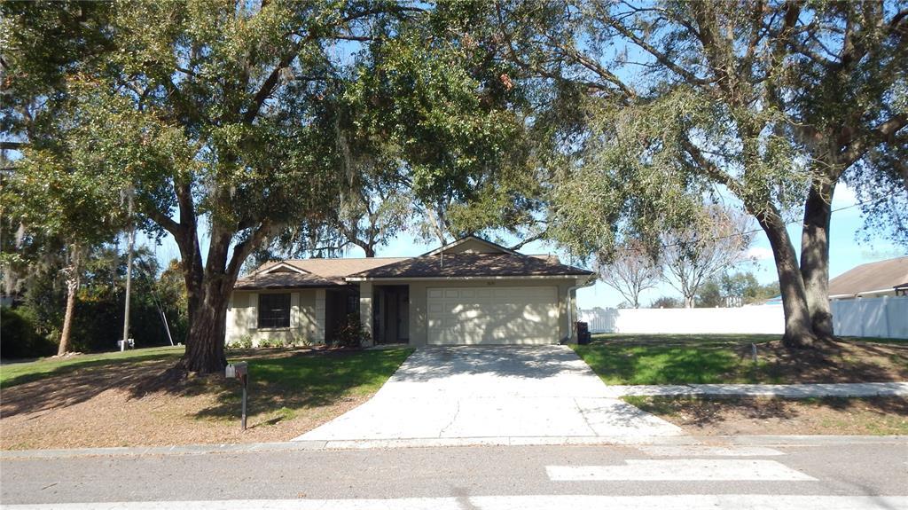Picture of 36150 Pine Bluff Loop, Dade City, FL 33525