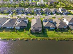 Picture of 1021 Fernleaf Run, Bradenton, FL 34212