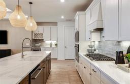 Picture of 6136 Jensen View Avenue, Apollo Beach, FL 33572