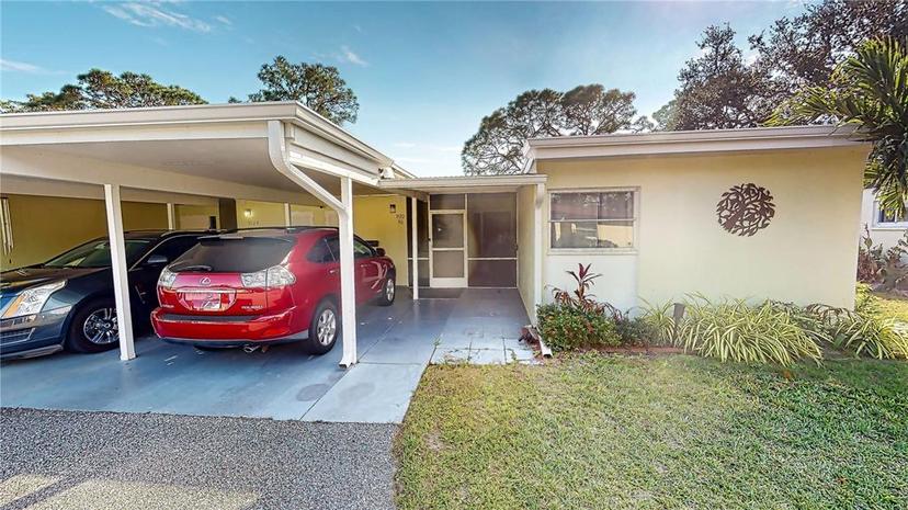 Picture of 3522 Silver Pine Court Unit 90, Sarasota FL 34231