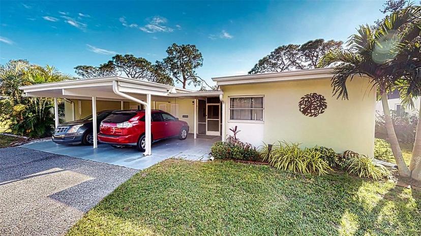 Picture of 3522 Silver Pine Court Unit 90, Sarasota FL 34231
