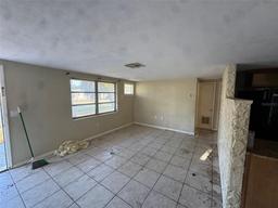 Picture of 44 S Tyler Street, Beverly Hills, FL 34465
