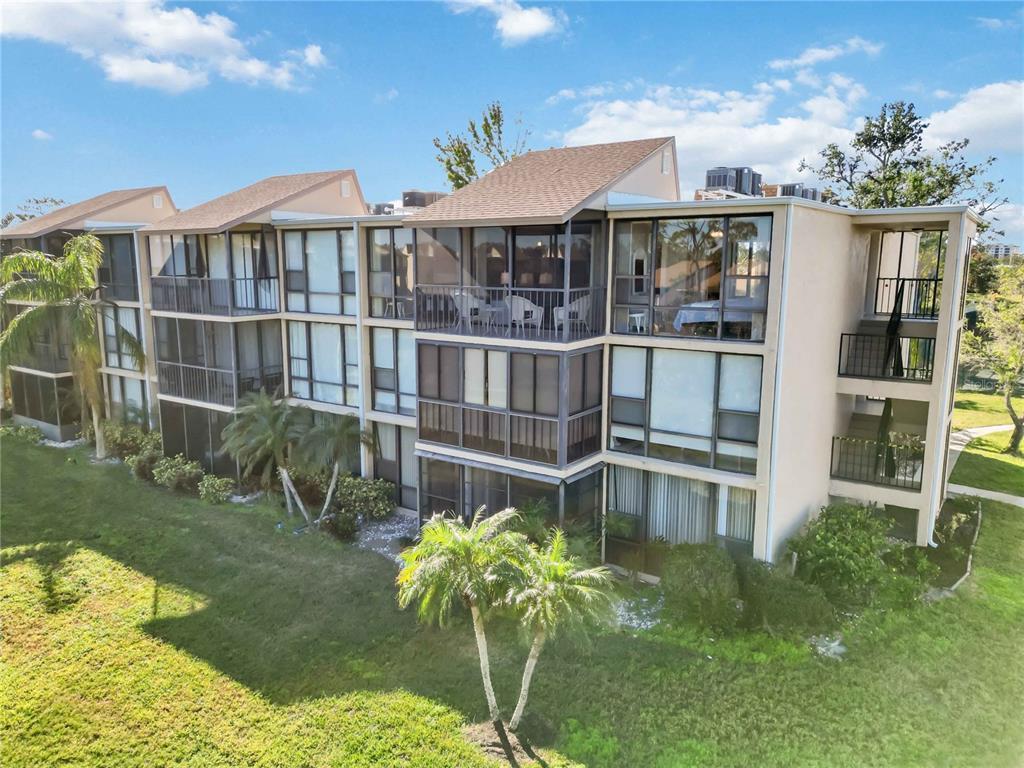 Picture of 612 Bird Bay Drive S Unit 309, Venice, FL 34285