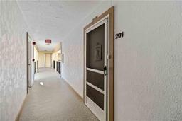 Picture of 618 Bird Bay Drive S Unit 201, Venice, FL 34285