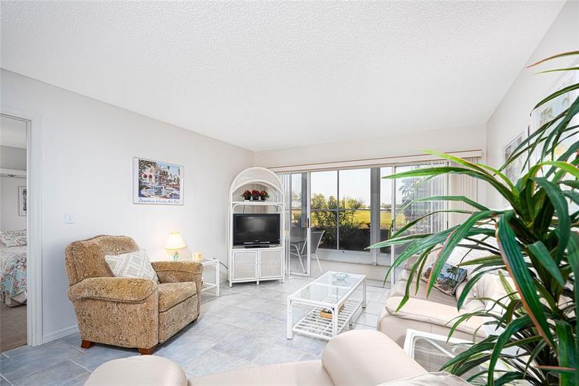 Picture of 404 Cerromar Circle N Unit 116, Venice FL 34293