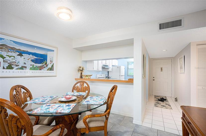 Picture of 404 Cerromar Circle N Unit 116, Venice FL 34293