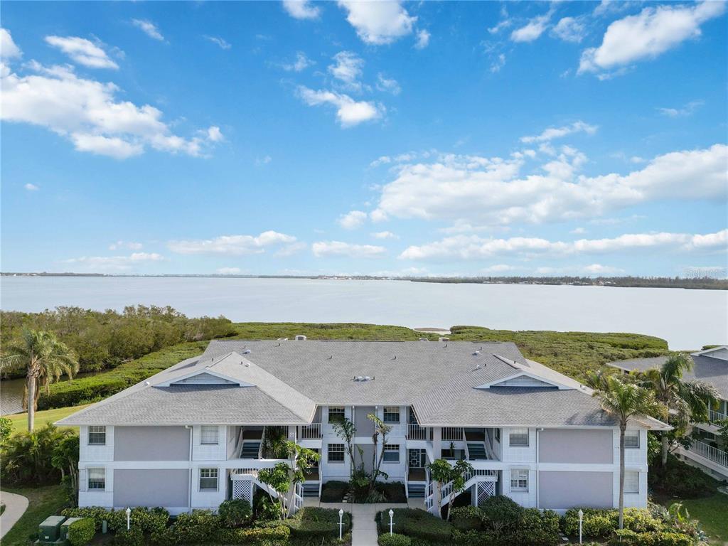 Picture of 1125 Edgewater Circle Unit 13 Sec 1, Bradenton, FL 34209
