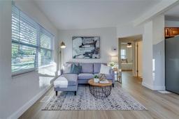 Picture of 2942 24Th Avenue N, St Petersburg, FL 33713