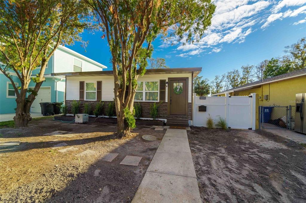 Picture of 2942 24Th Avenue N, St Petersburg, FL 33713