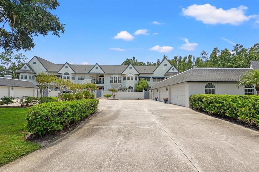 Picture of 18732 Wimbledon Circle, Lutz FL 33558