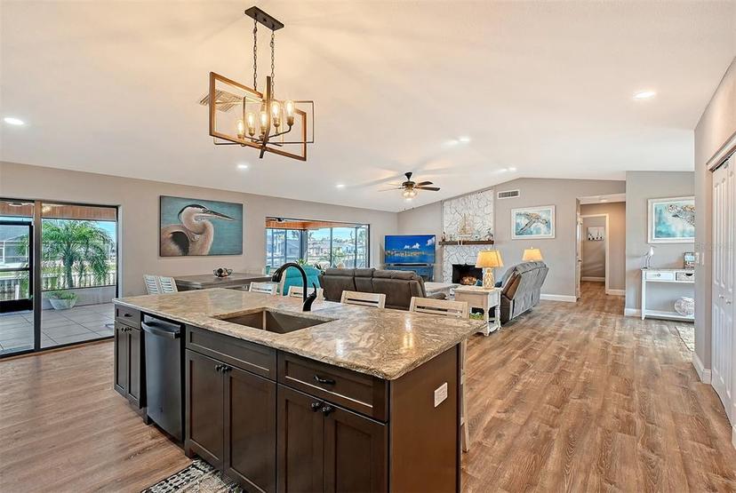 Picture of 128 Sinclair Street Se, Port Charlotte FL 33952