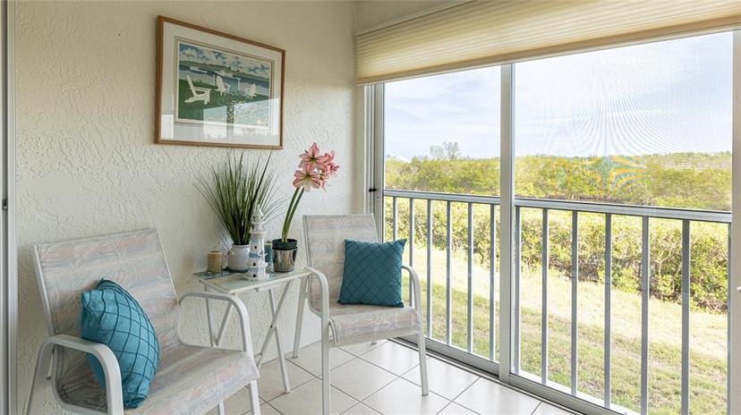 Picture of 1109 Edgewater Circle Unit 1109, Bradenton FL 34209