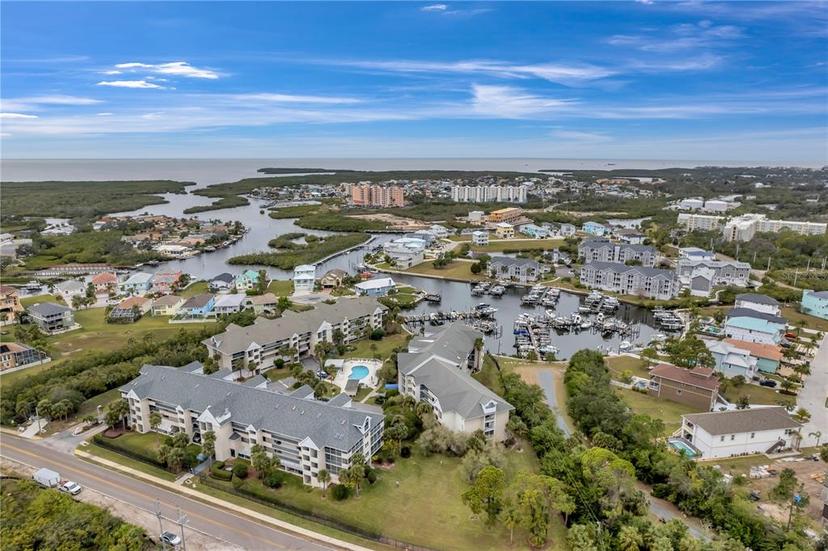 Picture of 5567 Sea Forest Drive Unit 320, New Port Richey FL 34652