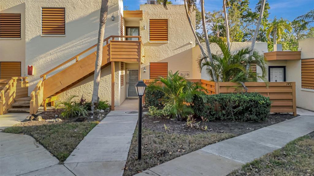 Picture of 144 Wild Palm Drive, Bradenton, FL 34210
