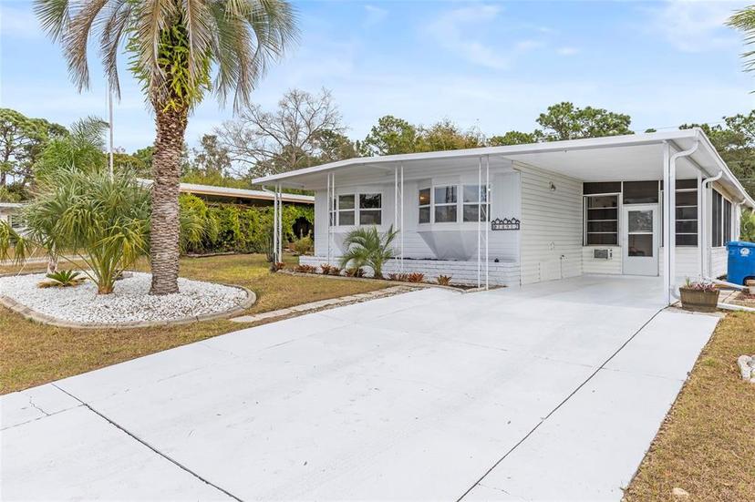 Picture of 14912 Brookridge Boulevard, Brooksville FL 34613