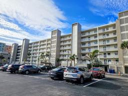Picture of 18650 Gulf Boulevard Unit 413, Indian Shores, FL 33785