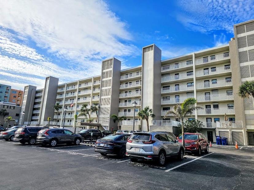 Picture of 18650 Gulf Boulevard Unit 413, Indian Shores FL 33785