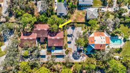 Picture of 300 S Florida Avenue Unit 400D, Tarpon Springs, FL 34689