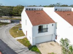 Picture of 9406 Citrus Glen Place, Tampa, FL 33618