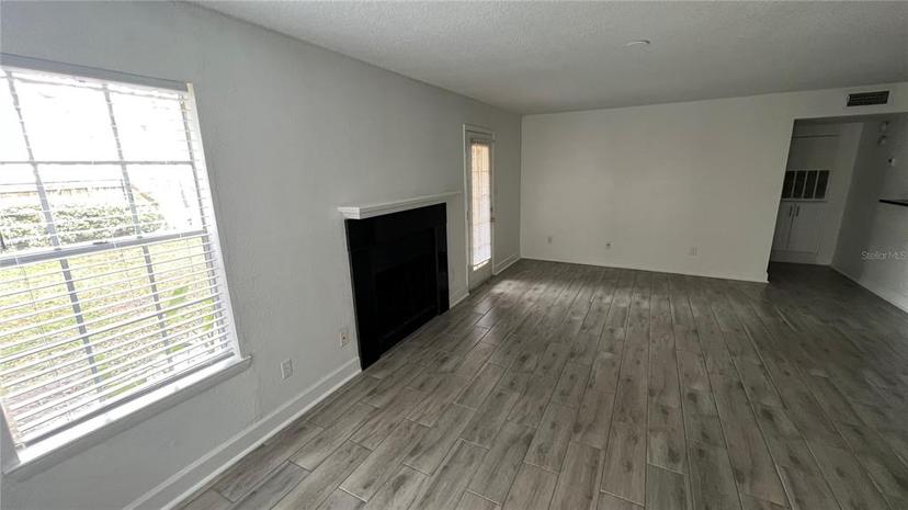 Picture of 5587 Devonbriar Way Unit 104, Orlando FL 32822