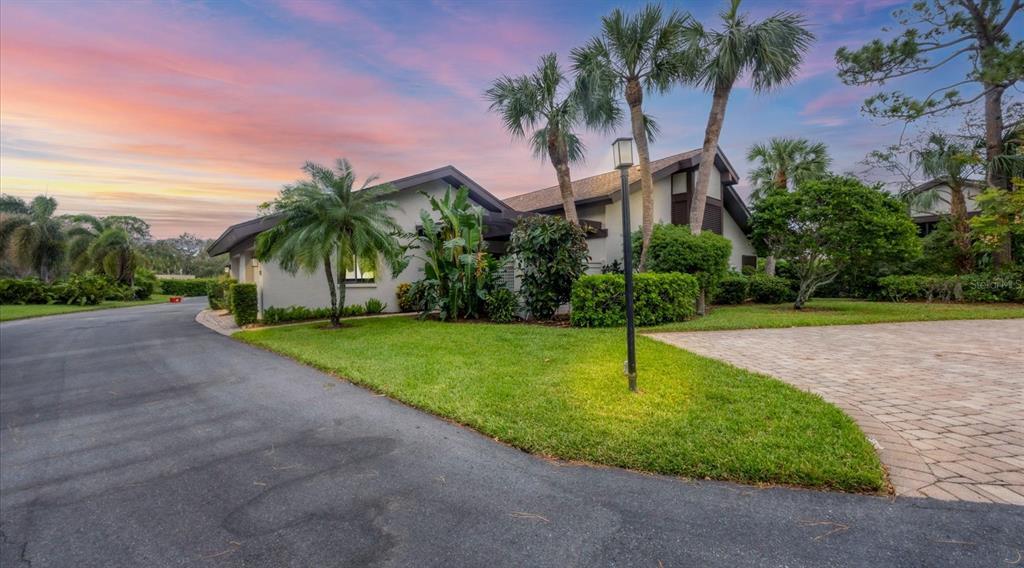 Picture of 3102 Windrush Bourne Unit 4, Sarasota, FL 34235