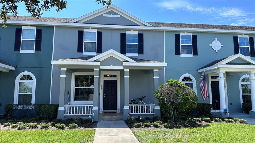 Picture of 525 Waterside Pointe Dr, Groveland FL 34736