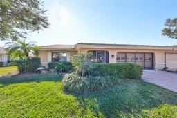 Picture of 1526 Leland Drive Unit 1525, Sun City Center, FL 33573