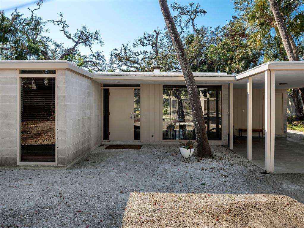 Picture of 1695 Lowe Drive, Sarasota, FL 34236