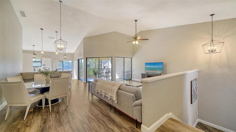 Picture of 1620 Starling Drive Unit 204, Sarasota FL 34231
