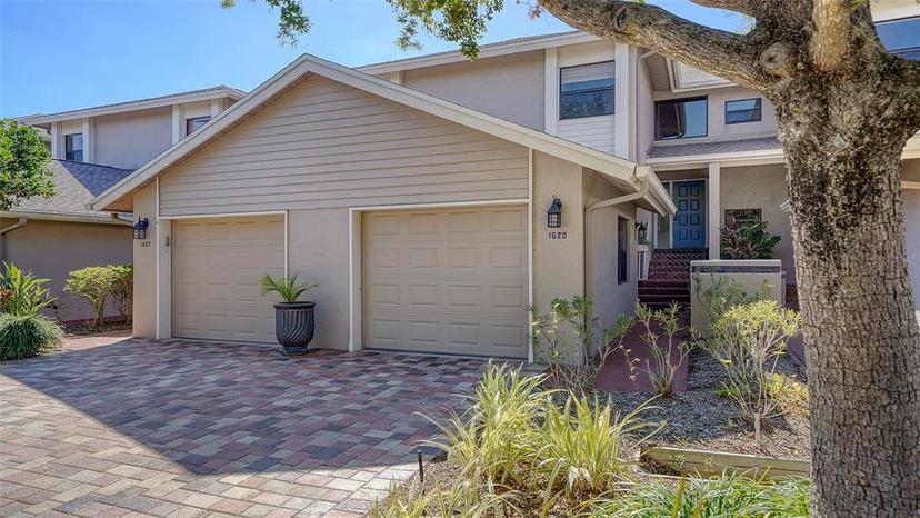 Picture of 1620 Starling Drive Unit 204, Sarasota FL 34231